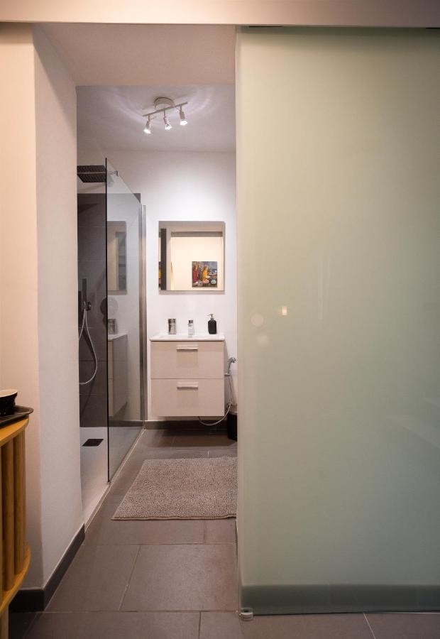Via Calefati Land Apartment Bari Exterior photo